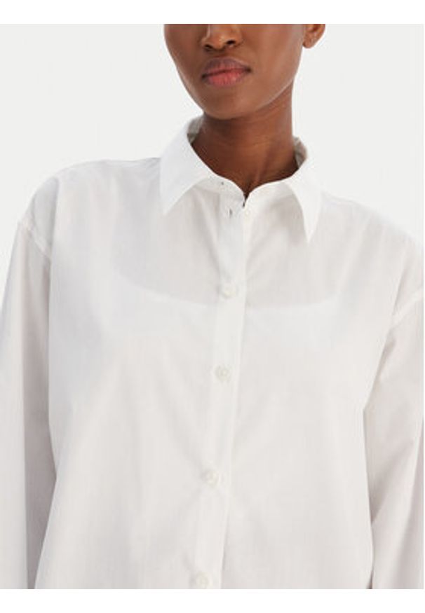 Calvin Klein Jeans Koszula Aop Logo Perfect LV044D167G Biały Regular Fit. Kolor: biały. Materiał: bawełna