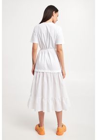 Twinset Milano - Sukienka TWINSET. Materiał: bawełna, tkanina, elastan, materiał, dzianina. Wzór: haft #2