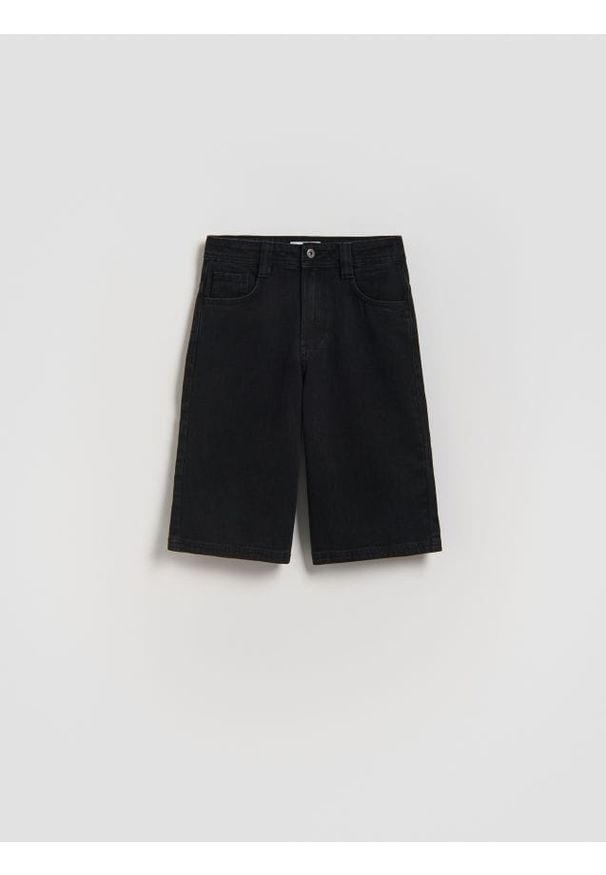 Reserved - Jeansowe szorty - czarny. Kolor: czarny. Materiał: jeans