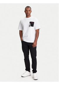 Karl Lagerfeld - KARL LAGERFELD T-Shirt 755097 553270 Biały Regular Fit. Typ kołnierza: dekolt w karo. Kolor: biały. Materiał: bawełna