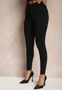 Renee - Czarne Elastyczne Jeansy o Kroju Skinny High Waist Darira. Okazja: na co dzień. Stan: podwyższony. Kolor: czarny. Styl: casual, elegancki #4