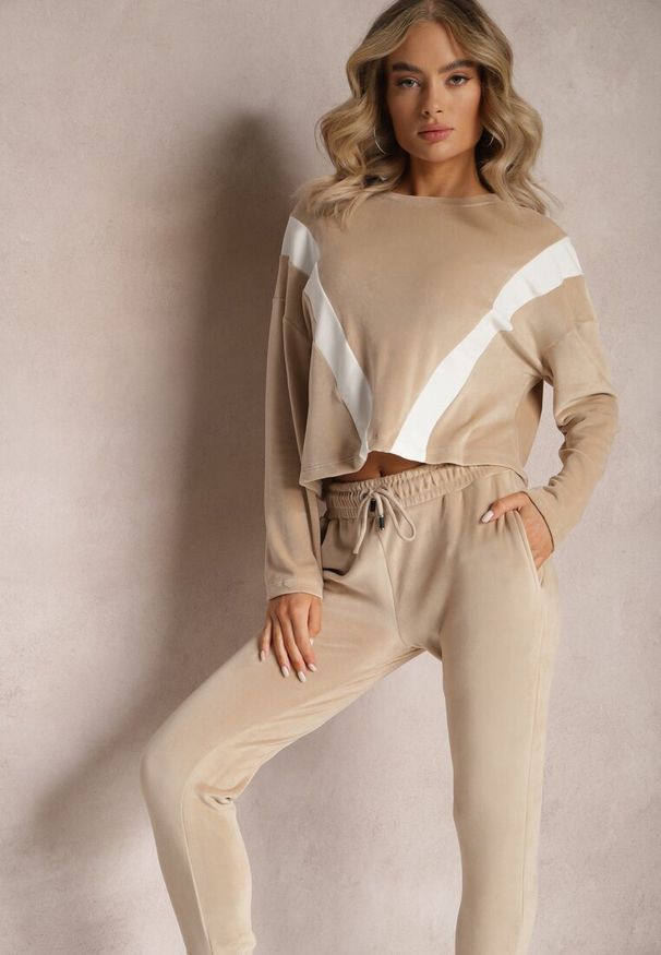 Renee - Beżowy 2-częściowy Komplet Dresowy Welurowy z Bluzą i Spodniami Vestali. Kolor: beżowy. Materiał: welur, dresówka