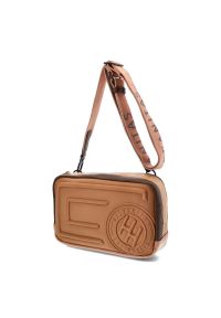 Brązowa Stylowa Torebka Damska Hispanitas. Kolor: brązowy. Wzór: kolorowy. Materiał: skórzane. Styl: elegancki #3