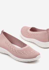 Born2be - Różowe Wsuwane Tenisówki z Delikatną Perforacją Firsedi. Okazja: na co dzień. Zapięcie: bez zapięcia. Kolor: różowy. Materiał: jeans. Styl: elegancki, casual #6