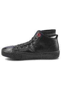 Czarne Sneakersy Damskie Cross Jeans Modne Obuwie. Okazja: na co dzień. Wysokość cholewki: przed kolano. Zapięcie: sznurówki. Kolor: czarny. Materiał: guma, syntetyk, materiał. Szerokość cholewki: normalna