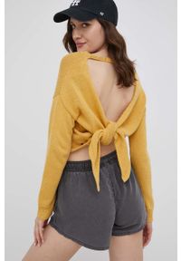 Roxy sweter damski kolor żółty. Kolor: żółty. Materiał: dzianina. Długość rękawa: długi rękaw. Długość: długie