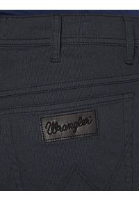 Wrangler - WRANGLER TEXAS SLIM MĘSKIE SPODNIE MATERIAŁOWE MATERIAŁ BLACK W12SW5100. Materiał: materiał #3