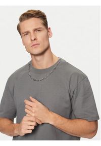 BOSS Naszyjnik 1580586 Srebrny. Materiał: metalowe. Kolor: srebrny