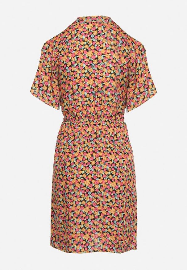 Born2be - Pomarańczowa Sukienka Rozkloszowana ze Sznurkiem w Talii w Drobny Print Ikattia. Okazja: na imprezę, na co dzień. Typ kołnierza: dekolt w kształcie V. Kolor: pomarańczowy. Materiał: tkanina, materiał. Długość rękawa: krótki rękaw. Wzór: nadruk. Sezon: lato. Styl: klasyczny, casual, elegancki