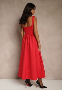 Renee - Czerwona Sukienka o Rozkloszowanym Kroju na Szerokich Ramiączkach Retelina. Okazja: na randkę, na imprezę, na wesele, na ślub cywilny. Typ kołnierza: dekolt kwadratowy. Kolor: czerwony. Długość rękawa: na ramiączkach. Styl: elegancki #4