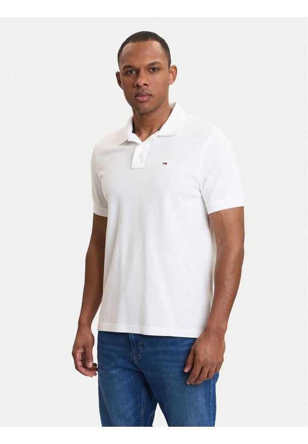 Tommy Jeans Polo DM0DM22711 Biały Regular Fit. Typ kołnierza: polo. Kolor: biały. Materiał: bawełna