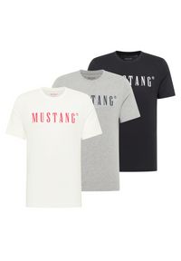 Mustang - 3PAK Męskich Koszulek MUSTANG Style Austin 1014695. Okazja: na co dzień. Materiał: elastan, bawełna, syntetyk, materiał. Wzór: nadruk, aplikacja, haft. Styl: casual, klasyczny #1