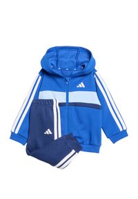 Adidas - adidas Dres Essentials 3-Stripes KC6004 Niebieski Regular Fit. Kolor: niebieski. Materiał: bawełna #1
