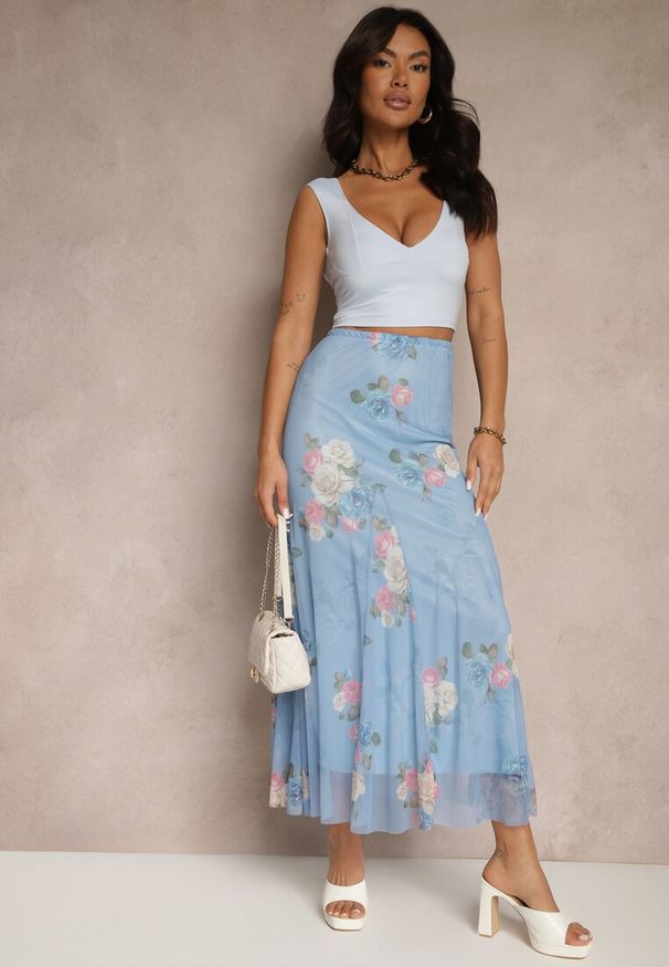 Renee - Jasnoniebieska Spódnica w Kwiatowy Wzór o Rozkloszowanym Kroju Efrirene. Okazja: na co dzień. Kolor: niebieski. Wzór: kwiaty. Styl: elegancki, casual