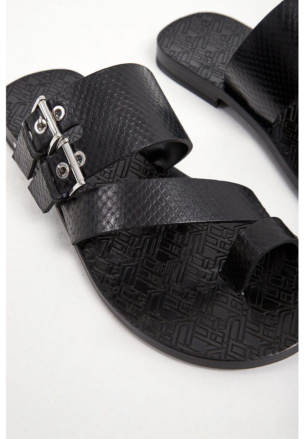 Les Hommes - Klapki męskie skórzane LES HOMMES. Materiał: skóra. Wzór: paski