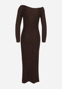 Born2be - Brązowa Dopasowana Sukienka z Metaliczną Ozdobą na Ramieniu Reilara. Kolor: brązowy. Wzór: aplikacja. Styl: elegancki #6