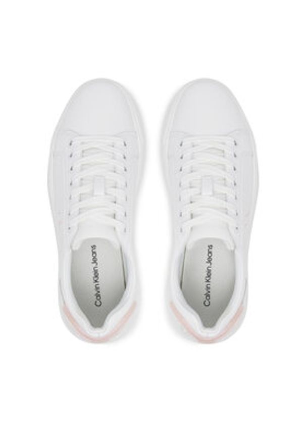 Calvin Klein Jeans Sneakersy Chunky Cupsole Ru Patch Lth Wn YW0YW01846 Biały. Kolor: biały. Materiał: skóra
