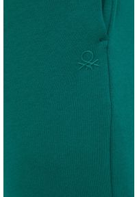United Colors of Benetton Spodnie męskie kolor zielony gładkie. Kolor: zielony. Wzór: gładki #2
