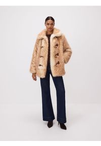 Reserved - Kurtka z imitacji futra - wielobarwny. Materiał: futro #1