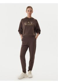 EA7 Emporio Armani Dres 7W000687 AF12502 U6063 Brązowy Regular Fit. Kolor: brązowy. Materiał: bawełna #1