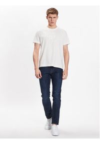 GANT - Gant T-Shirt Tonal Shield 2003140 Biały Regular Fit. Kolor: biały. Materiał: bawełna