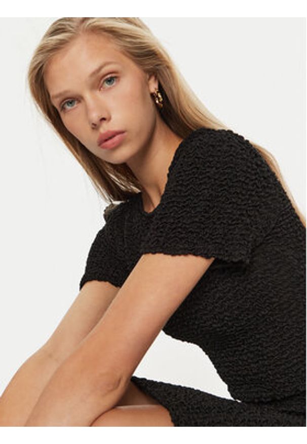 DKNY Sukienka codzienna DD4E1B89 Czarny Regular Fit. Okazja: na co dzień. Kolor: czarny. Materiał: syntetyk. Typ sukienki: proste. Styl: casual