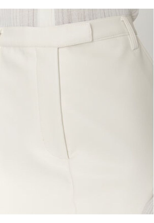 BARDOT - Bardot Spódnica z imitacji skóry 59679SB1 Biały Regular Fit. Kolor: biały. Materiał: skóra
