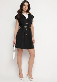 Born2be - Czarna Wiskozowa Sukienka Rozkloszowana z Koszulowym Kołnierzykiem i Paskiem Aluella. Okazja: na co dzień, na spotkanie biznesowe. Typ kołnierza: kołnierzyk koszulowy. Kolor: czarny. Materiał: wiskoza. Długość rękawa: krótki rękaw. Typ sukienki: koszulowe. Styl: biznesowy, casual, elegancki #2