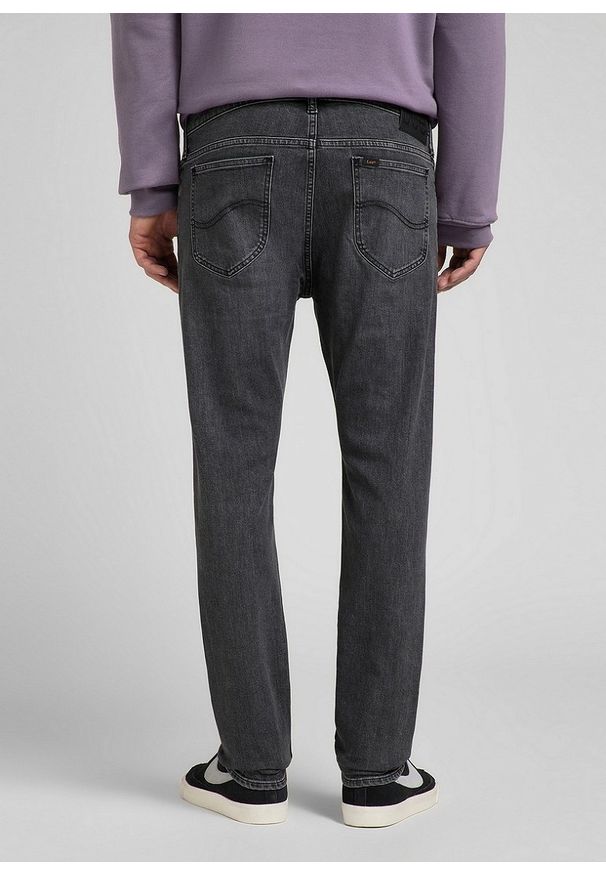 Lee - LEE RIDER MĘSKIE SPODNIE JEANSOWE MID WORN WALKER L701PZCL 112144385. Długość: długie. Wzór: aplikacja
