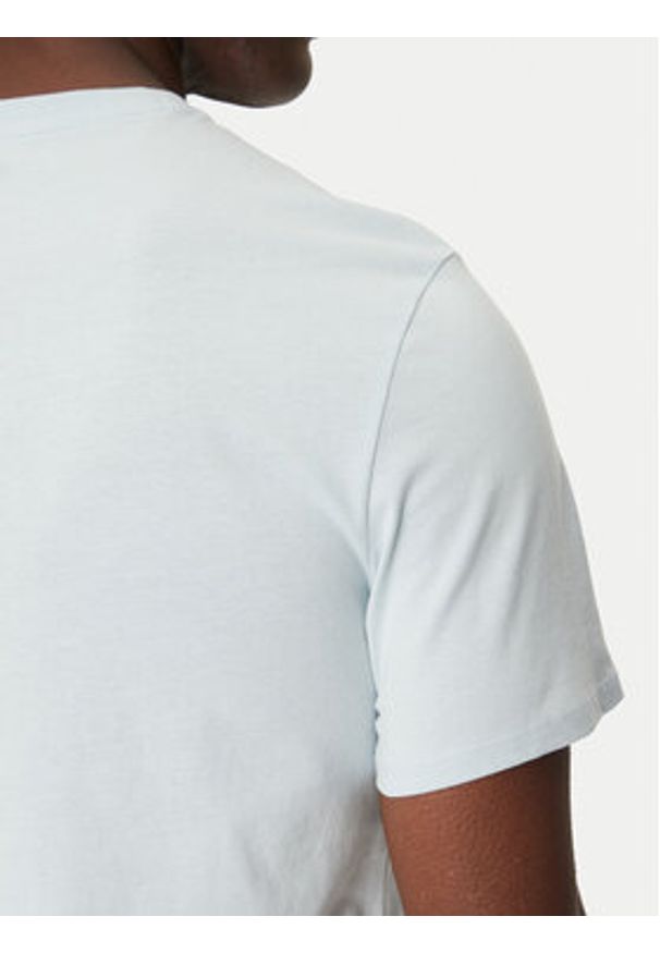 Guess Jeans T-Shirt M4YI52 K8HM0 Błękitny Regular Fit. Kolor: niebieski. Materiał: bawełna