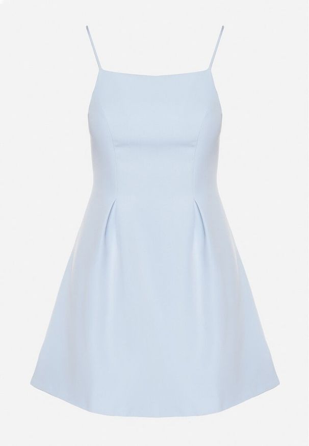 Born2be - Niebieska Sukienka Vices o Rozkloszowanym Kroju na Ramiączkach Zdobiona Zakładkami Sarileve. Okazja: na co dzień. Typ kołnierza: dekolt kwadratowy. Kolor: niebieski. Materiał: jeans. Długość rękawa: na ramiączkach. Wzór: aplikacja. Typ sukienki: proste, rozkloszowane. Styl: casual, klasyczny