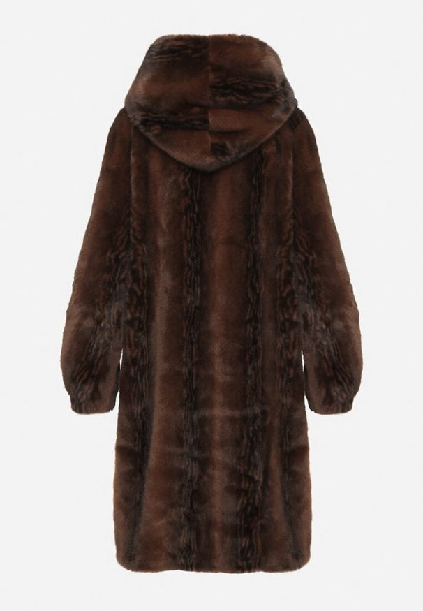 Born2be - Brązowy Elegancki Płaszcz Futerko z Kapturem i Ozdobnymi Guzikami Esilea. Okazja: na co dzień. Typ kołnierza: kaptur. Kolor: brązowy. Materiał: futro. Długość: długie. Wzór: aplikacja. Styl: elegancki