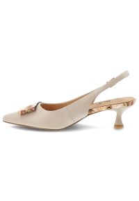 Czółenka damskie S.Barski, slingback ze skóry naturalnej z ozdobną aplikacją dekoracyjnym obcasem i regulowanym paskiem, beżowe, LZ61-2006. Zapięcie: pasek. Kolor: brązowy. Materiał: skóra. Wzór: aplikacja. Obcas: na obcasie. Wysokość obcasa: średni #2