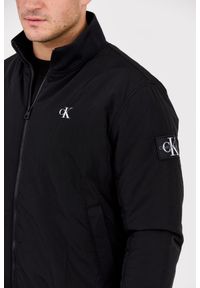 Calvin Klein - CALVIN KLEIN Czarna męska kurtka przejściowa Harrington. Kolor: czarny. Długość rękawa: długi rękaw. Długość: długie. Styl: elegancki #3