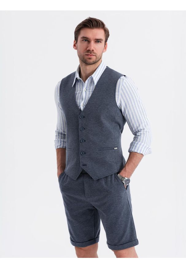 Ombre Clothing - Męski zestaw elegancki kamizelka garniturowa + szorty - granatowy V1 - Rozmiar: L. Okazja: na co dzień. Kolor: niebieski. Materiał: wiskoza, dzianina, poliester, materiał, bawełna, elastan. Wzór: jednolity. Sezon: lato. Styl: elegancki
