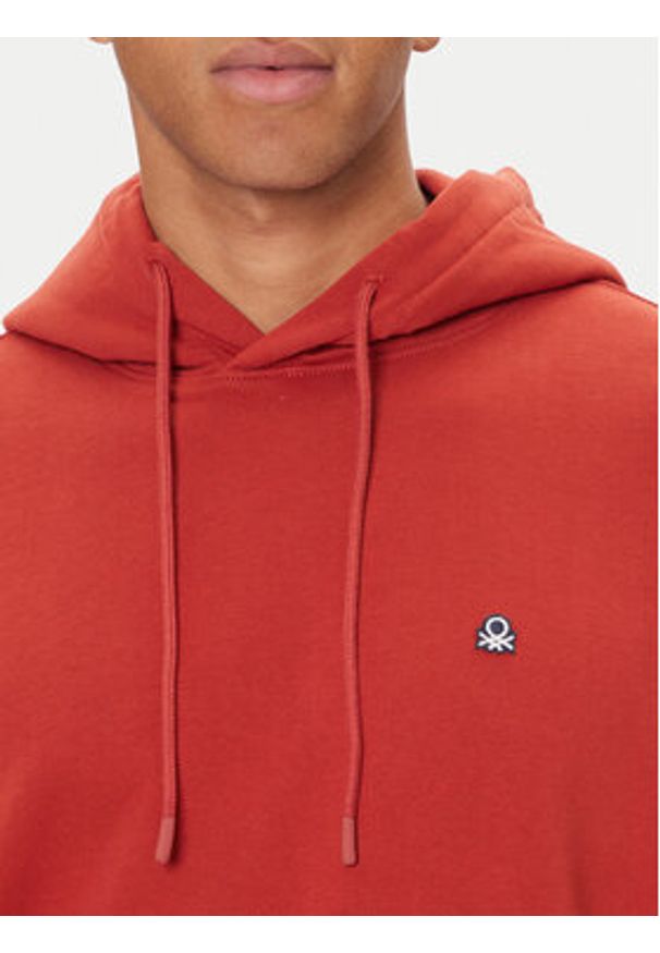 United Colors of Benetton - United Colors Of Benetton Bluza 342ZU201K Bordowy Regular Fit. Kolor: czerwony. Materiał: bawełna