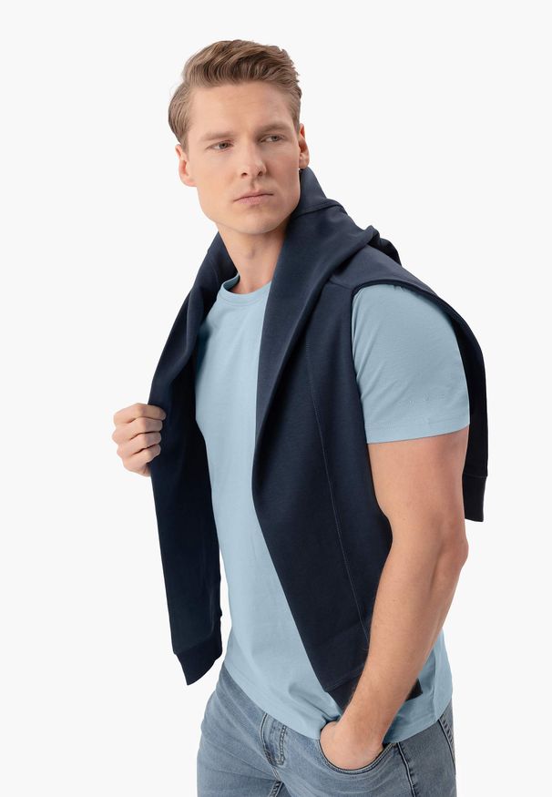 Volcano - Bawełniana koszulka T-BASIC. Kolekcja: plus size. Materiał: bawełna. Długość rękawa: krótki rękaw. Długość: krótkie. Styl: klasyczny