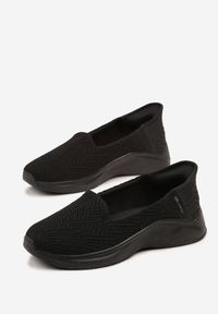 Born2be - Czarne Slip On Seldia. Okazja: na uczelnię, na co dzień. Nosek buta: okrągły. Zapięcie: bez zapięcia. Kolor: czarny. Materiał: materiał. Styl: casual #5