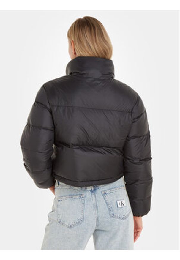 Calvin Klein Jeans Kurtka puchowa J20J221649 Czarny Cropped Fit. Kolor: czarny. Materiał: puch, syntetyk