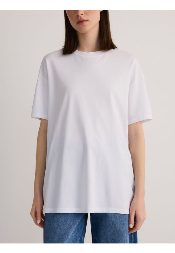 Reserved - T-shirt oversize z modalem - biały. Kolor: biały. Materiał: dzianina, bawełna