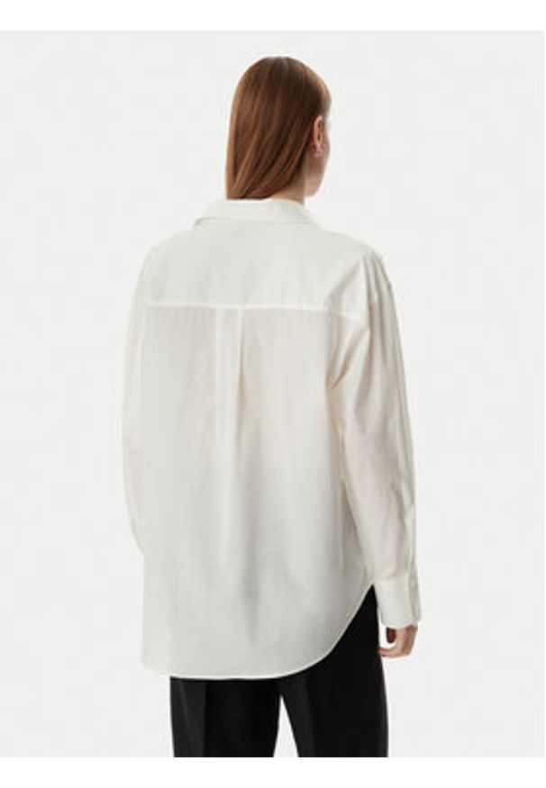 Karl Lagerfeld - KARL LAGERFELD Koszula B2W46034 Kremowy Oversize. Typ kołnierza: dekolt w karo. Kolor: kremowy. Materiał: bawełna