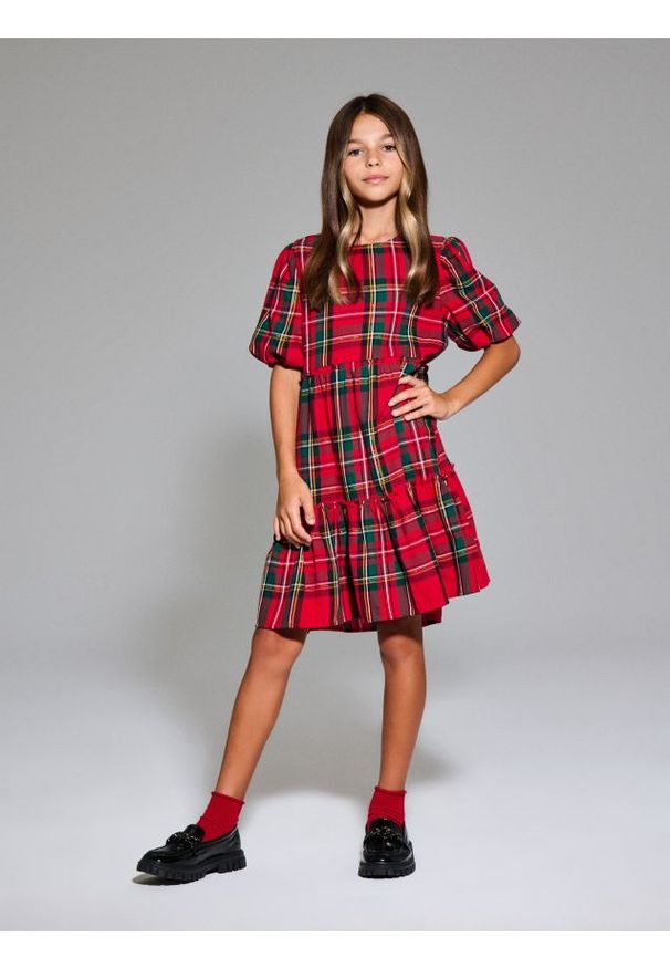 Sinsay - Sukienka babydoll w kratę - czerwony. Kolor: czerwony