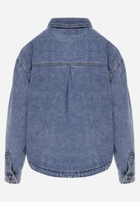 Born2be - Niebieska Bawełniana Kurtka Jeansowa o Koszulowym Kroju z Kieszeniami Senryss. Okazja: na co dzień. Kolor: niebieski. Materiał: jeans, bawełna. Styl: casual #4