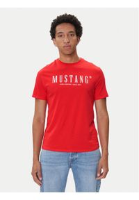 Mustang T-Shirt Austin 1016853 Czerwony Regular Fit. Kolor: czerwony. Materiał: bawełna