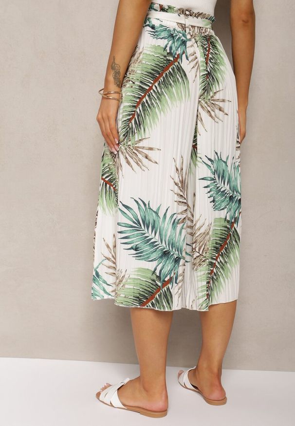 Renee - Biało-Zielone Plisowane Spodnie z Szerokimi Nogawkami High Waist z Gumką w Talii Alfia. Stan: podwyższony. Kolor: biały. Materiał: tkanina. Sezon: lato