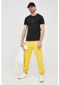 Polo Ralph Lauren spodnie męskie kolor żółty gładkie. Kolor: żółty. Wzór: gładki