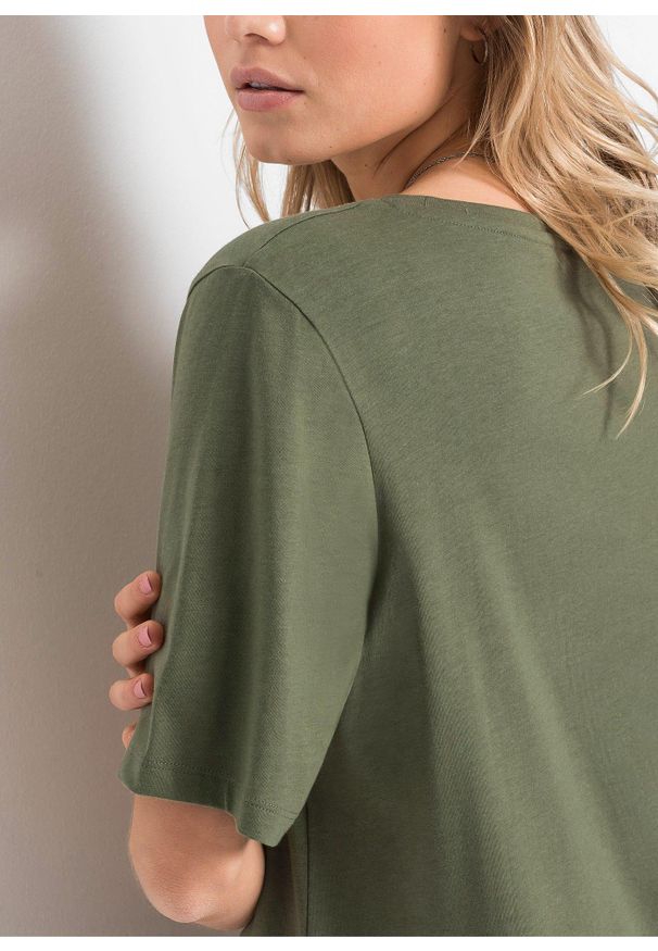 bonprix - Sukienka T-shirtowa oversize. Kolor: zielony. Typ sukienki: oversize. Styl: elegancki