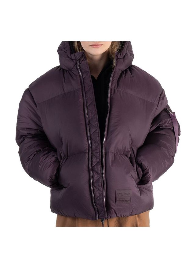 Kurtka Alpha Industries Cloud Puffer Bomber 148006719 - fioletowa. Typ kołnierza: kaptur. Kolor: fioletowy. Materiał: materiał, nylon, poliester. Sezon: zima, jesień