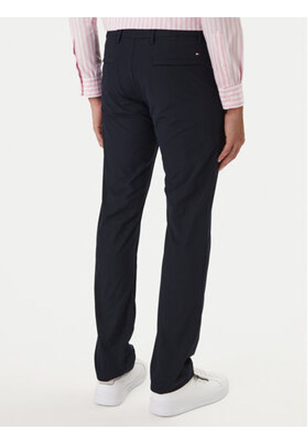 TOMMY HILFIGER - Tommy Hilfiger Chinosy Denton MW0MW43408 Granatowy Slim Fit. Kolor: niebieski. Materiał: syntetyk