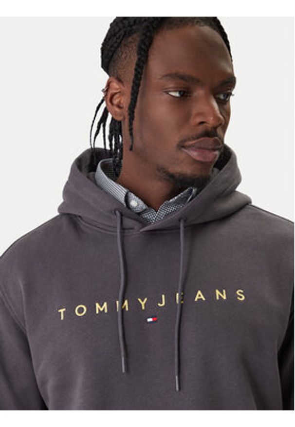 Tommy Jeans Bluza DM0DM20746 Czarny Regular Fit. Kolor: czarny. Materiał: bawełna